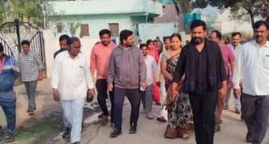 కళ్యాణదుర్గం: కళ్యాణదుర్గం మున్సిపాలిటీలోని 14 వ వార్డులో పర్యటించిన మున్సిపల్ చైర్ పర్సన్ గౌతమి