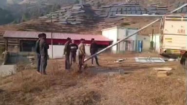 पौड़ी: कोट ब्लॉक मुख्यालय में हाई मास्ट लाइट से गुलदार की चहलकदमी पर कुछ हद तक लगी लगाम, निराश्रित मवेशियों को मिल रही सुरक्षा