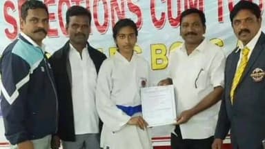 జహీరాబాద్: రాష్ట్రస్థాయి అండర్ 19 కరాటే పోటీల్లో సత్తా చాటిన జరా సంఘం మోడల్ స్కూల్ విద్యార్థిని స్నేహ రెడ్డి