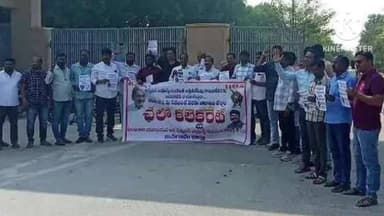 జనగాం: 252 జీవో సవరణ చేసి అందరికీ అక్రిడేషన్లు అందించాలని జనగాం జిల్లా కలెక్టరేట్ ఎదుట జర్నలిస్టులో నిరసన