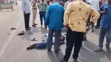 తిరువూరు జాతీయ రహదారిపై రోడ్డు ప్రమాదం... ఇద్దరు వ్యక్తులకు తీవ్ర గాయాలు