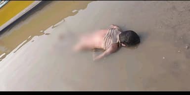 మచిలీపట్నంలో బీచ్ లో పడి ఓ వ్యక్తి మృతి