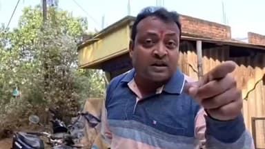 কেশিয়ারি: কেশিয়াড়ীতে বেহাল রাস্তায় নিয়ন্ত্রণ হারিয়ে উল্টে গেল টোটো,রাস্তা মেরামতের দাবিতে বিক্ষোভ