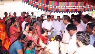 తాడికొండ: దొండపాటి రామారావు కుటుంబానికి పెమ్మసాని పరామర్శ