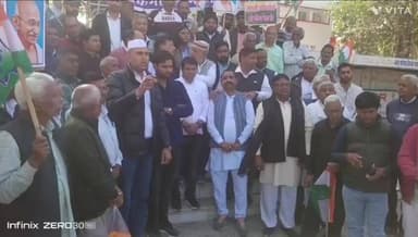 नीम का थाना: नीमकाथाना में कांग्रेस ने अरावली बचाओ जन जागरण अभियान के तहत निकाला पैदल मार्च