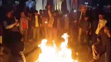 ডুমডুমা: বাংলাদেশৰ মৌলবাদীৰ বিৰুদ্ধে ডুমডুমাত বিশ্ব হিন্দু বজৰংগ দলৰ প্ৰতিবাদী কাৰ্যসূচী