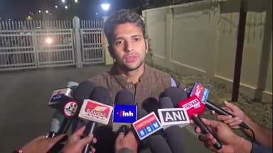 रायगढ़: रायगढ़ कलेक्टर मयंक चतुर्वेदी ने कहा, कुछ लोगों ने प्रदर्शनकारियों को भड़काया, पथराव से हालत अभी भी स्थिर नहीं