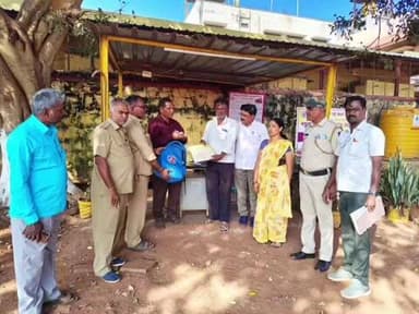 ಬಾದಾಮಿ: ಬ್ಯಾಗ್ ಕಳೆದುಕೊಂಡ ವ್ಯಕ್ತಿಗೆ ಮರಳಿ ಬ್ಯಾಗ್ ಮತ್ತು ಮಹತ್ವದ ದಾಖಲೆಗಳನ್ನು ಒದಗಿಸಿ ಮಾನವೀಯತೆ ಮೆರೆದ ಬಾದಾಮಿ ಸಾರಿಗೆ ಘಟಕದ ನಿರ್ವಾಹಕ