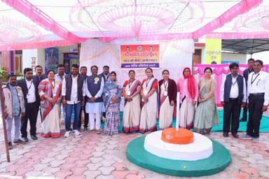 अलीराजपुर: सांसद अनीता चौहान के आतिथ्य में शासकीय हाई स्कूल भारत की चौकी में वार्षिक उत्सव का उद्घाटन