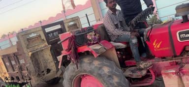 भीलवाड़ा: अवैध बजरी परिवहन पर कार्रवाई, सदर थाना पुलिस ने ट्रैक्टर किया ज़ब्त, ट्रैक्टर चालक को किया गिरफ्तार