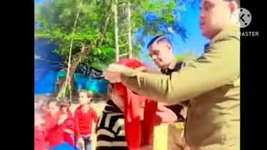 पाली: पाली थाने की डायल 112 पर तैनात पुलिसकर्मी ने बढ़ती ठंड में बच्चों को बचाव के लिए वितरित किए गर्म कपड़े