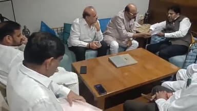 अकोला: अकोला महानगरपालिका निवडणूक , भाजप–राष्ट्रवादी (अजित पवार गट) जागावाटपाबाबत चर्चा सुरू.