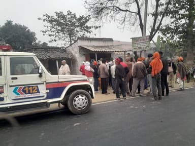 जगदीशपुर थाना क्षेत्र से करीब 200 #बोरी चावल,अटका व चोकर ले उड़े #चोर जांच में जुटी #पुलिस #bettiah #video #facebook @to...