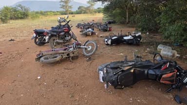 குஜிலியம்பாறை: இழுப்பப்பட்டியில் சேவல் சண்டை சூதாட்டத்தில் ஈடுபட்ட 15 பேர் கைது