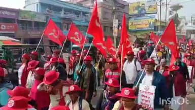 জগৎবল্লভপুর: হাওড়া জেলা বামফ্রন্টের পক্ষ থেকে বাংলা বাঁচাও পদযাত্রা কর্মসূচি করা হলো