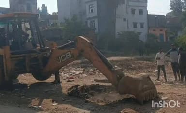 मुरार: वार्ड 55 में अवैध कॉलोनी पर कार्रवाई: नगर निगम ने हटाया अवैध निर्माण