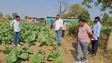 ખંભાત: વત્રા ગામના ખેતરમાં પરિણીતાની હત્યા સંદર્ભે અજાણ્યા શખ્સો વિરુદ્ધ ગુનો નોંધાયો, પોલીસ દ્વારા શકમંદોને રાઉન્ડ અપ કરાયા