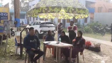 তেহট্ট ১: তেহট্ট ১ বিডিও অফিসে অনুষ্ঠিত হল SIR শুনানি,উপস্থিত তেহট্ট ১ বিডিও ও জয়েন্ট বিডিও