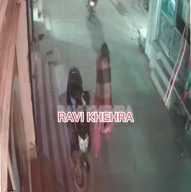 ਲੁਟੇ/ਰਿਆ ਦਾ ਆ/ਤੰਕ ਔਰਤ ਦੀ ਸੋਨੇ ਦੀ ਵਾਲੀ ਲਾਹ ਹੋ ਗਏ ਰਫ਼ੂ ਚੱਕਰ। #cctvfootage #robberyCase