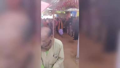 খোয়াই: সুভাষপার্কে বাজার কমিটির উদ্যোগে আয়োজিত ৭ দিনব্যাপী হরিনাম সংকীর্তন মহাযজ্ঞে বিকেল থেকে ব্যাপক ভিড়