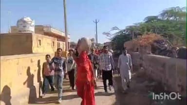 जैसलमेर: थाट गांव के ग्रामीणों ने पानी की समस्या को लेकर फोड़ी मटकियां, प्रशासन को 10 दिन तक दी चेतावनी, होगा उग्र आंदोलन