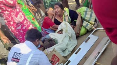 గోవిందరావుపేట: గోవిందరావుపేటలో కారు బీభత్సం.. పాదచారికి తీవ్ర గాయాలు