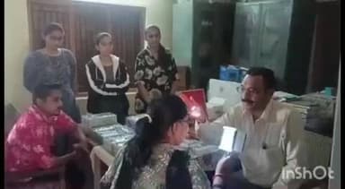 ધનસુરા: કોલવડા ગામે શ્રી જલારામ આરોગ્ય સેવા ટ્રસ્ટ હોસ્પિટલ મેઘરજના સહયોગથી મફત નેત્રમણી પ્રત્યારોપણ કેમ્પ યોજાયો