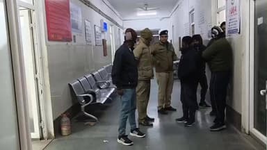 गदरपुर: कोतवाली पुलिस ने नाबालिक के अपहरण और दुष्कर्म के मामले में फरार 10 हजार के इनामी आरोपी को अयोध्या से किया गिरफ्तार