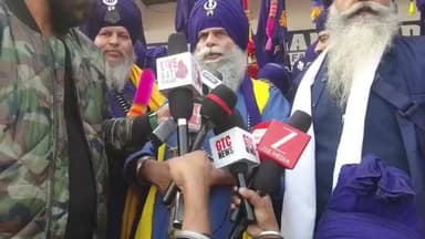 ਫਤਿਹਗੜ੍ਹ ਸਾਹਿਬ: ਫਤਿਹਗੜ੍ਹ ਸਾਹਿਬ ਵਿਖੇ ਗੱਲਬਾਤ ਕਰਦੇ ਹੋਏਸ਼੍ਰੋਮਣੀ ਪੰਥ ਅਕਾਲੀ ਬੁੱਢਾ ਦਲ 96 ਕਰੋੜੀ ਦੇ ਮੁਖੀ ਸਿੰਘ ਸਾਹਿਬ ਗਿਆਨੀ ਬਾਬਾ ਬਲਵੀਰ ਸਿੰਘ