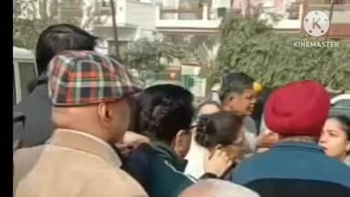 ਪਟਿਆਲਾ: ਪਟਿਆਲਾ ਦੇ ਫੁਲਕ ਇਨਕਲੇਵ ਵਿਖੇ ਸਟਰੀਟ ਡੋਗਸ ਨੂੰ ਲੈ ਕੇ ਲੋਕਾ ਵਲੋ ਲਗਾਇਆ ਗਿਆ ਧਰਨਾ