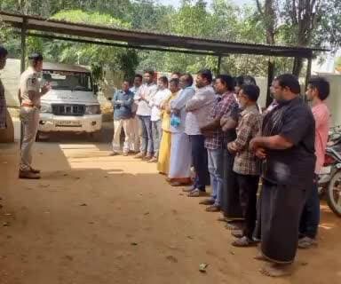 ధర్మవరం పట్టణంలో రౌడీ షీటర్లకు కౌన్సిలింగ్ నిర్వహించిన వన్ టౌన్ సిఐ నాగేంద్రప్రసాద్