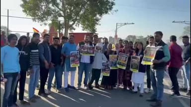 मंडला: बलात्कार के आरोपी कुलदीप सेंगर को जमानत मिलने पर मंडला में युवा कांग्रेस का आक्रोश