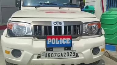 जोशीमठ: ज्योतिर्मठ के क्वारी पास ट्रैक पर लापता ट्रैकर को रेस्क्यू टीम ने ढूंढकर बेस कैंप लाया, बताया कि वह रास्ता भटक गया था