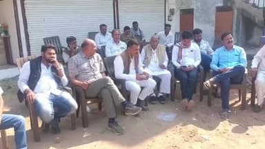 बड़वानी: बड़वानी में कांग्रेस के 140वें स्थापना दिवस पर कार्यकर्ताओं ने राष्ट्रीय नेताओं के बलिदान को किया याद