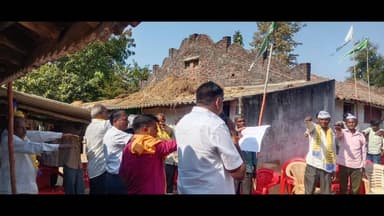 સીંગવડ: સીંગવડ તાલુકાના મલેકપુર ગામે આમ આદમી પાર્ટી દ્વારા કિસાન ન્યાય પંચાયત યોજાઈ