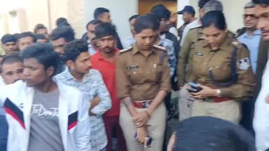 क्षत्रिय करणी सेना प्रदेशाध्यक्ष इंदलसिंह राणा साथियों के साथ आष्टा आरहे थे को जावर समीप सोल के वहां पुलिस रोका चर्चा की