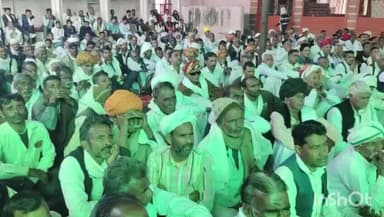 सरमथुरा: धौलपुर-करौली टाइगर रिजर्व के विरोध में हुई महापंचायत, लोगों ने कहा- जल, जंगल और जमीन हमारे संवैधानिक अधिकार हैं