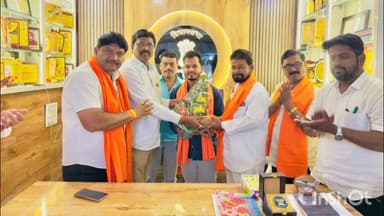 अंजनगाव सुर्जी: गोकुळ डोसा येथील जनसंपर्क कार्यालयात नवनिर्वाचित नगरसेवकांचा आ.गजानन लवटे यांच्या हस्ते सत्कार