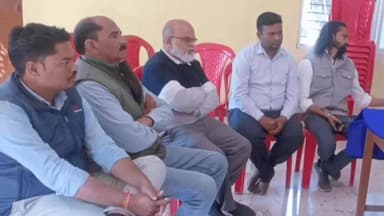 हरदा: शहर के अजाक्स कार्यालय में अजाक्स संघ की बैठक, IAS संतोष वर्मा के समर्थन में कल सामूहिक अवकाश पर रहेंगे