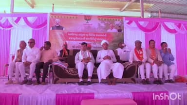 અમીરગઢ: કપાસિયા ખાતેથી 42.84 કરોડના ખર્ચે ચાર રોડોનુ મંત્રી પ્રવીણભાઈના હસ્તે ખાતમૂહુર્ત કરાયુ.