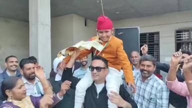 ਮਮਦੋਟ: ਮਾਣਯੋਗ ਰਾਸ਼ਟਰੀ ਦ੍ਰੋਪਦੀ ਮੁਰਮੁਰ ਨੌਜਵਾਨ ਸਵਰਨ ਸਿੰਘ ਨੂੰ ਪ੍ਰਧਾਨ ਮੰਤਰੀ ਰਾਸ਼ਟਰੀ ਬਾਲ ਪੁਰਸਕਾਰ ਨਾਲ ਪ੍ਰਦਾਨ ਕੀਤਾ ਪਿੰਡ ਤਰਾਂਵਾਲੀ ਪਰਤੇ