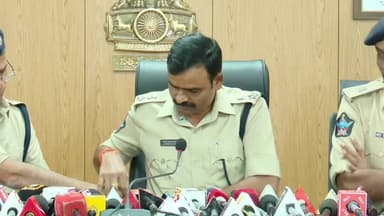 టోకెన్లు లేని భక్తులకు వైకుంఠ ఏకాదశికి తిరుమల కు అనుమతి లేదు