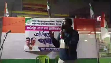 নবদ্বীপ: অপরিকল্পিত SIR ও বাংলা বিরোধী বিজেপির ঘৃণ্য চক্রান্তের প্রতিবাদে রাধাবাজার মোড়ে পথসভা TMCP-র