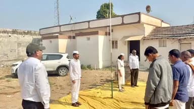 ઉમરાળા: તાલુકાના ધરવાળા ગામે કોંગ્રેસ દ્વારા કોંગ્રેસના 141માં સ્થાપના દિવસની ઉજવણી કરાઇ