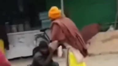 मीनापुर: बहवल बाजार में दबंग ने डिलीवरी बॉय को सरेआम पीटा, वीडियो सोशल मीडिया पर वायरल