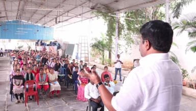 కనిగిరి: విద్యార్థులు కష్టపడి చదివి ఉన్నత స్థానాలకు చేరుకోవాలి: కనిగిరి ఎమ్మెల్యే డాక్టర్ ముక్కు ఉగ్ర నరసింహారెడ్డి