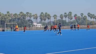 टीकमगढ़: ढोंगा ग्राउंड: पंजाब H.O.D. का आरोप, अंडर-14 राष्ट्रीय प्रतियोगिता में खिलाए जा रहे ओवरएज कॉलेज के छात्र