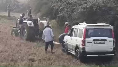 लिट्टीपाड़ा: लिट्टीपाड़ा पेट्रोल पंप के पास अनियंत्रित स्कॉर्पियो दुर्घटनाग्रस्त, कोई हताहत नहीं