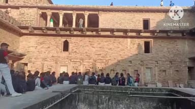 चंदेरी: नव वर्ष से पहले पर्यटन स्थल पर उमड़ा पर्यटकों का जनसैलाब