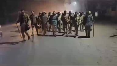 श्यामपुर में फ्लैग मार्च निकाला पुलिस ने, एसएसपी अजय सिंह खुद पहुंचे, खुलवाया रेल, सड़क जाम